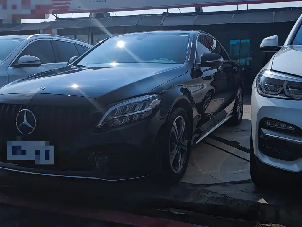 Mercedes-Benz C-Class 2020