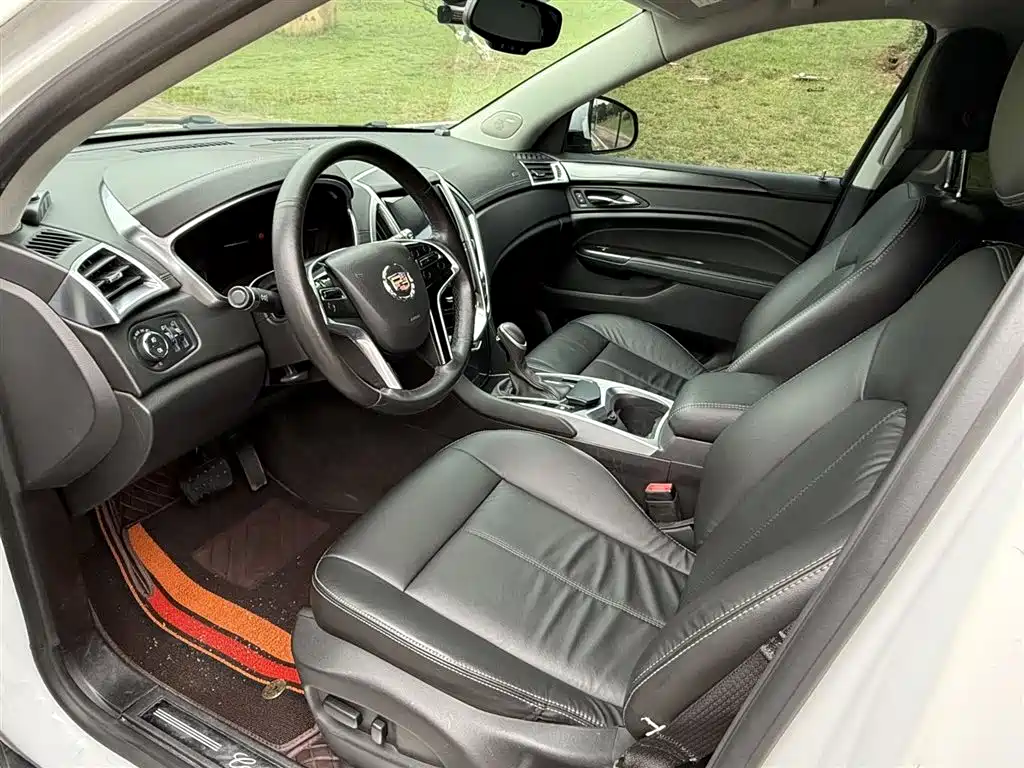 Cadillac SRX 2016 — фото 7