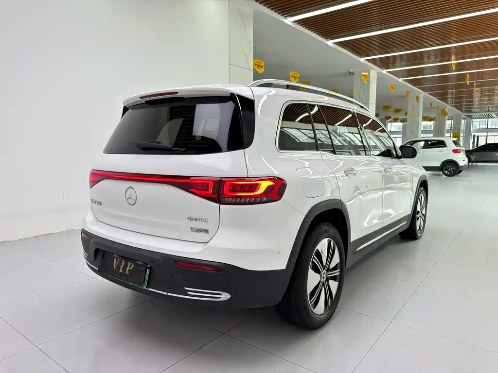 Mercedes-Benz EQB 2023
