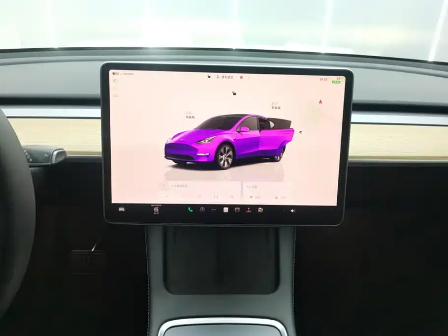 Tesla Model Y 2022 — фото 13