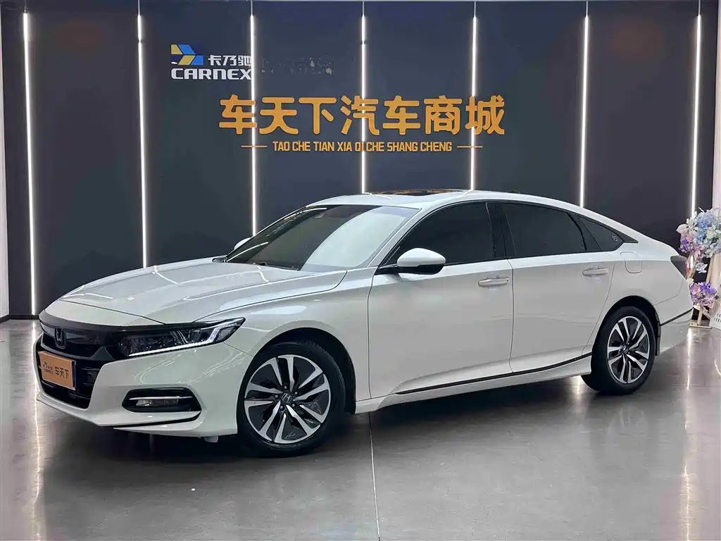 Honda Accord 2019 — фото 1