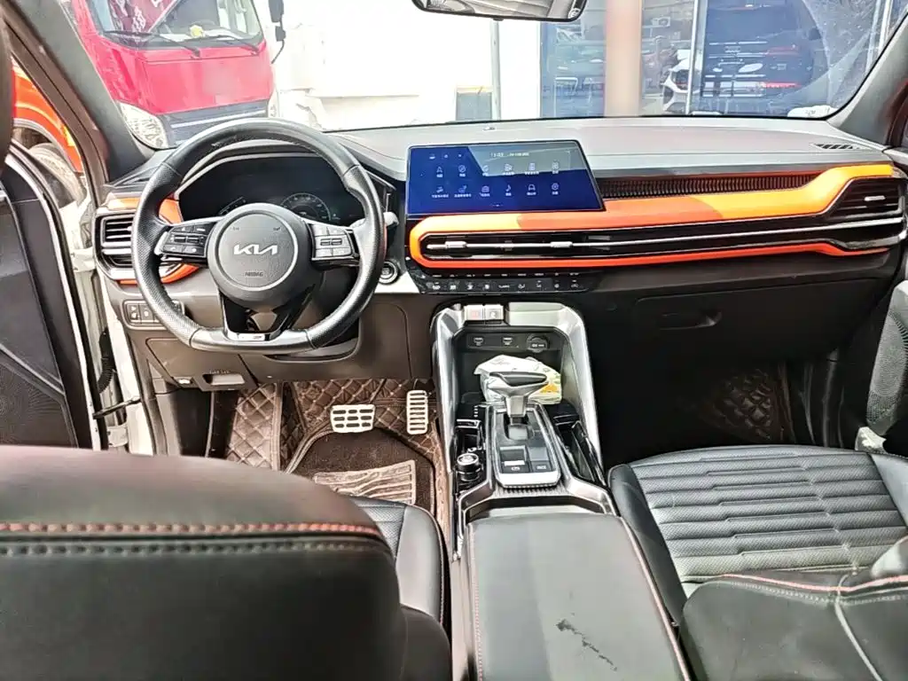 Kia Sportage 2022 — фото 10