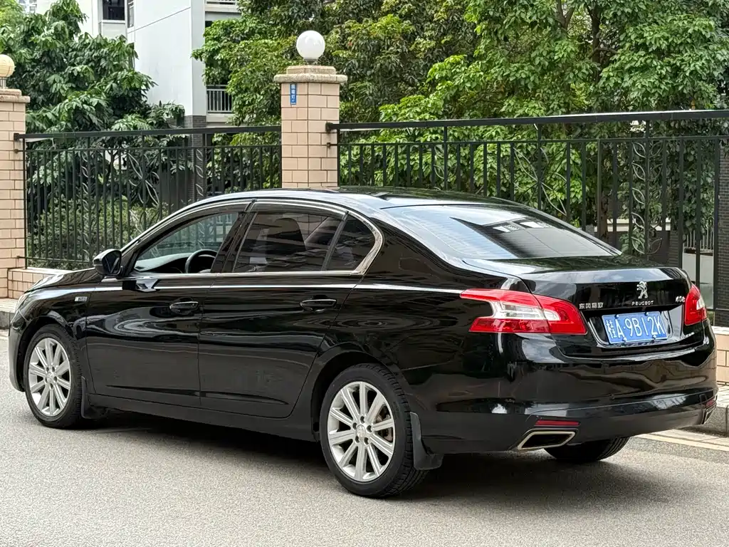 Peugeot 408 2017 — фото 3