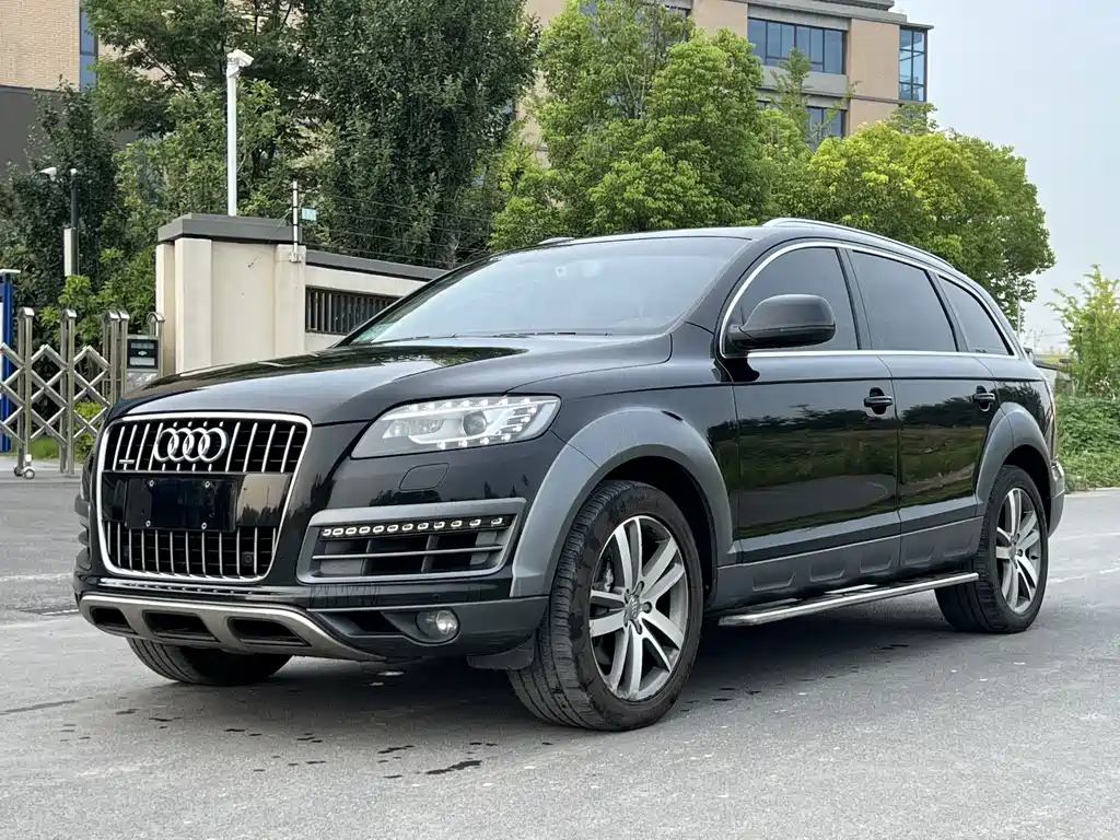 Audi Q7 2014 — фото 1