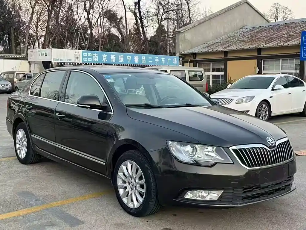 Skoda Superb 2014 — фото 3