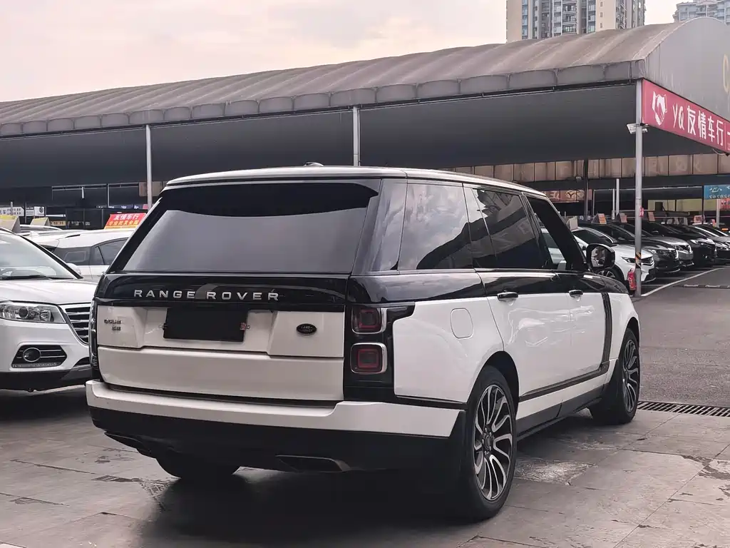 Land Rover Range Rover 2015 — фото 15