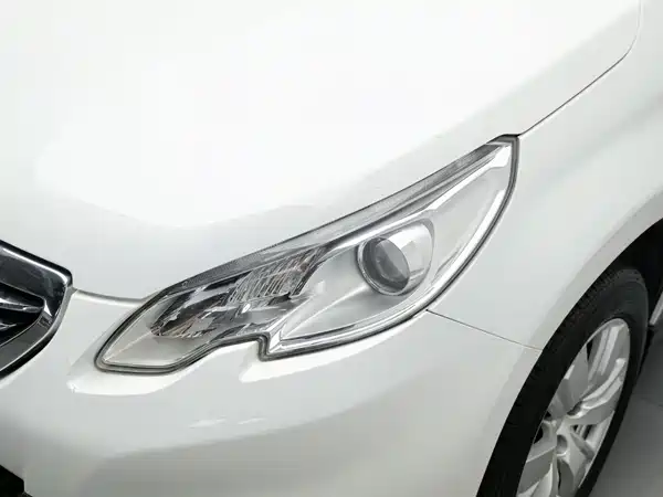 Peugeot 2008 2015