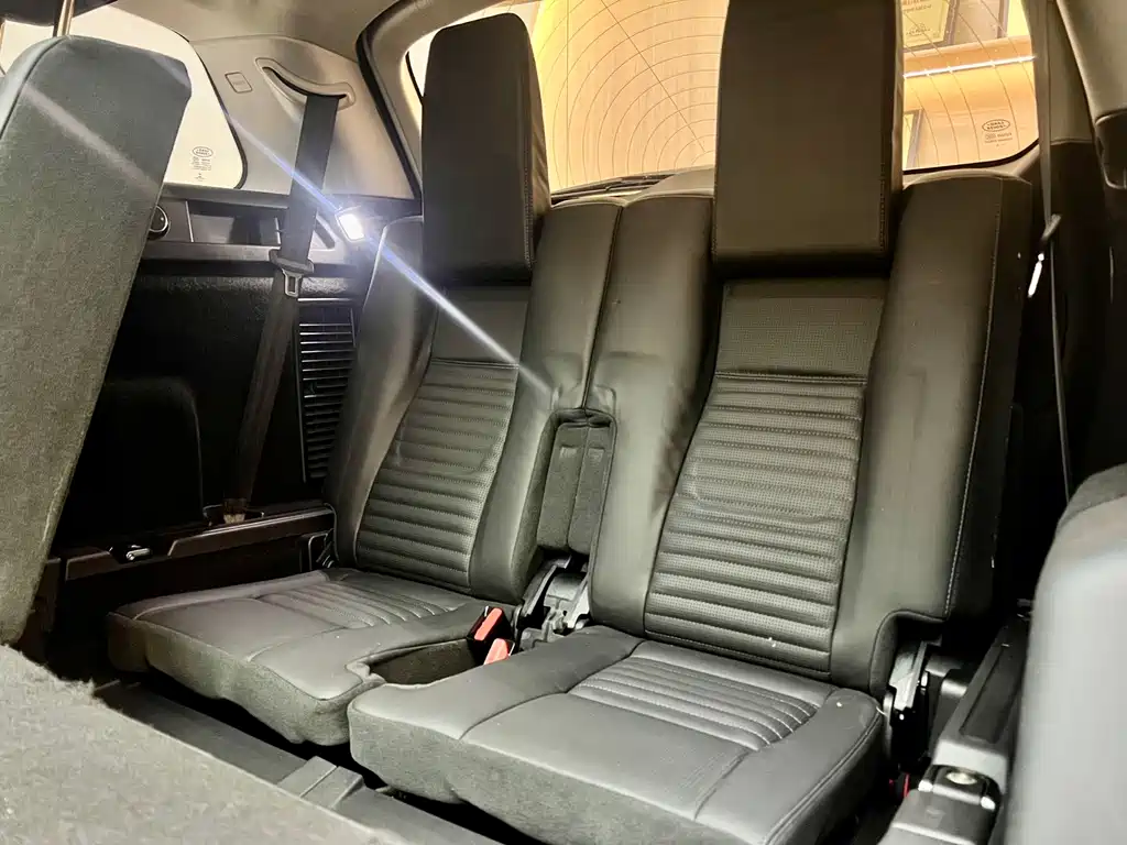 Land Rover Discovery Sport 2017 — фото 17