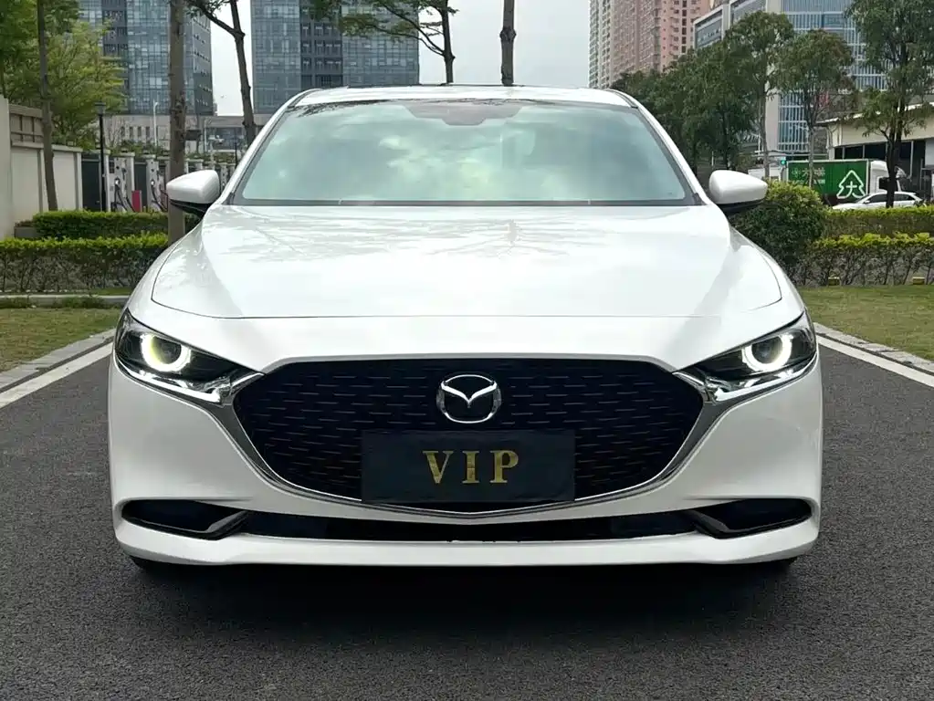 Mazda 3 Axela 2021 — фото 2