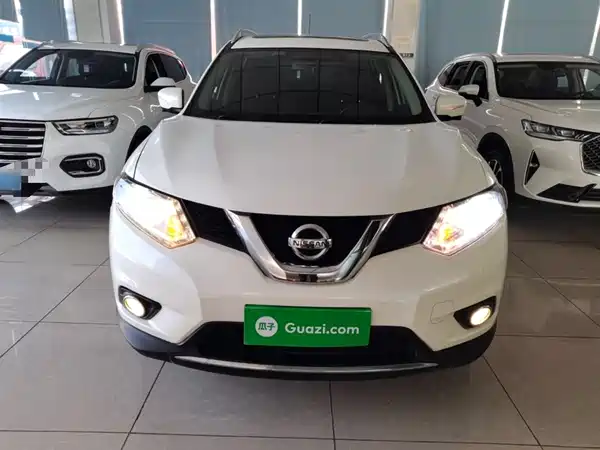 Nissan X-Trail 2015