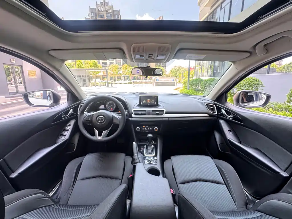 Mazda 3 Axela 2015 — фото 9