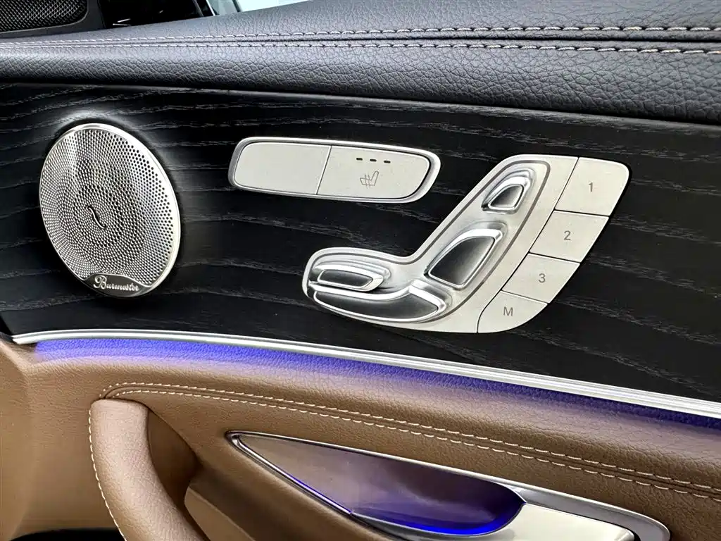 Mercedes-Benz E-Class 2021 — фото 21