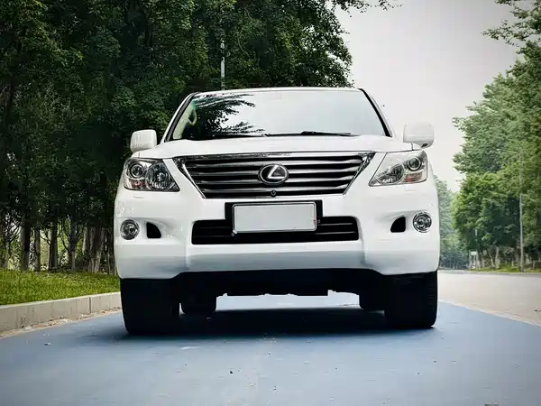 Lexus LX 2009