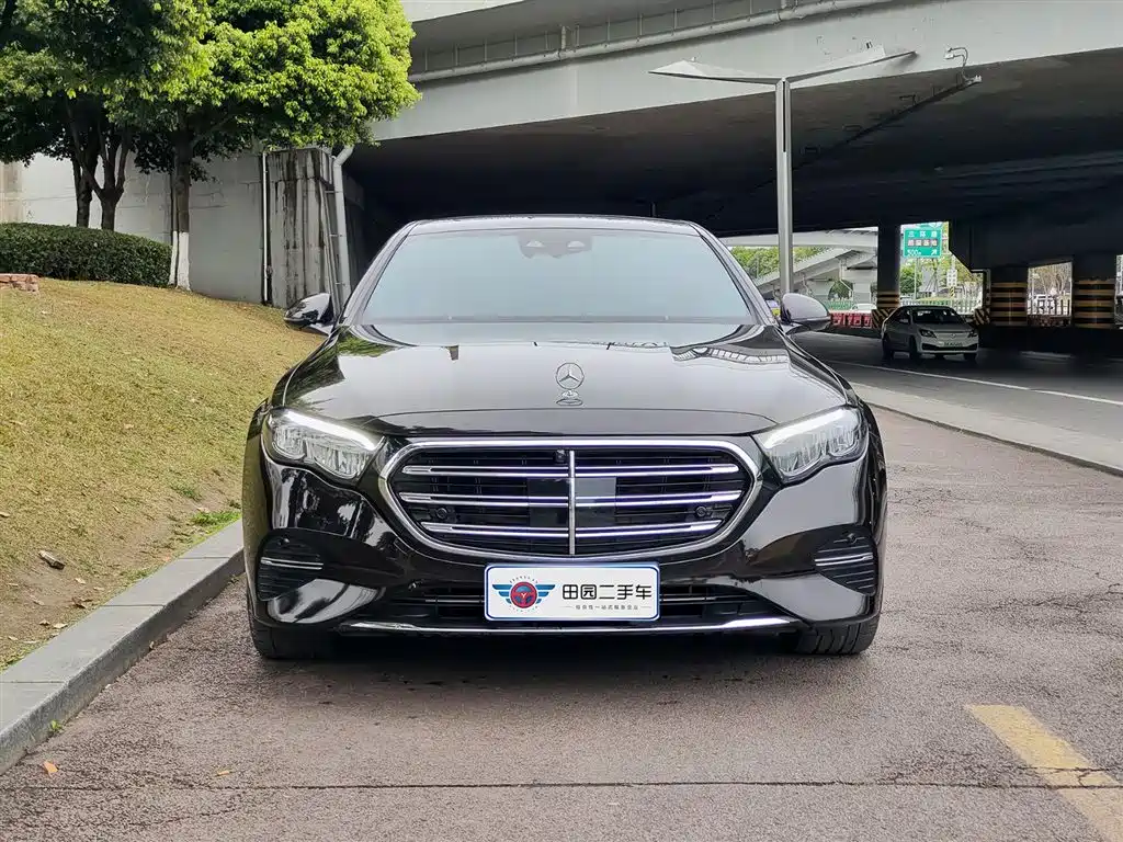 Mercedes-Benz E-Class 2024