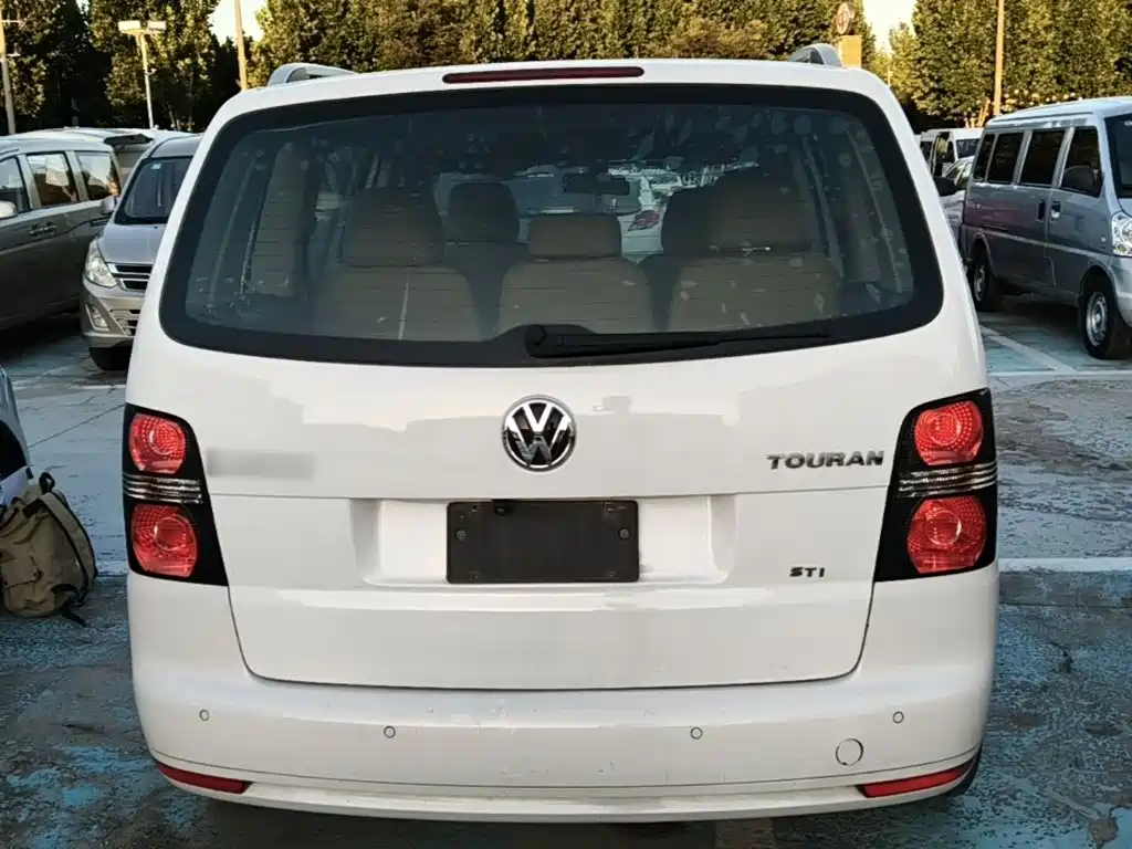 Volkswagen Touran 2015 — фото 6