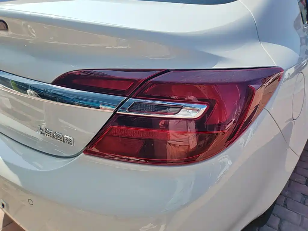 Buick Regal 2015 — фото 8