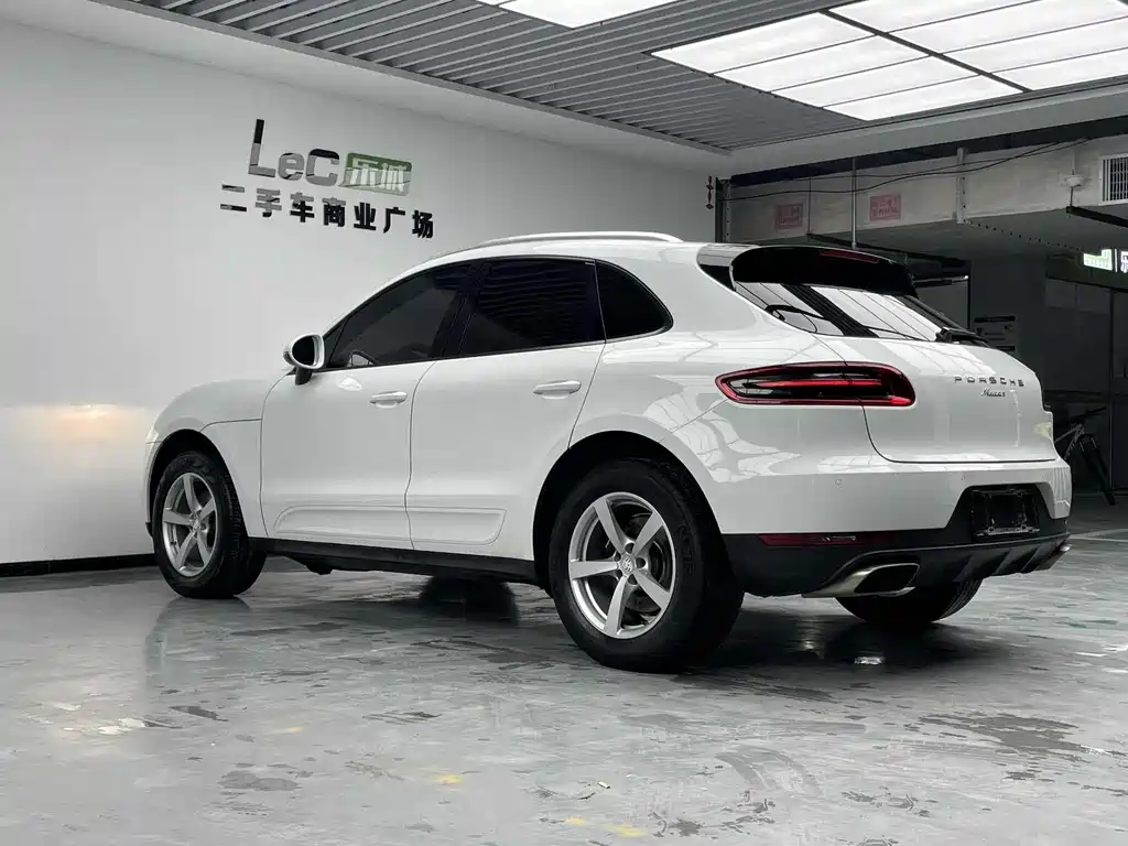 Porsche Macan 2017 — фото 6