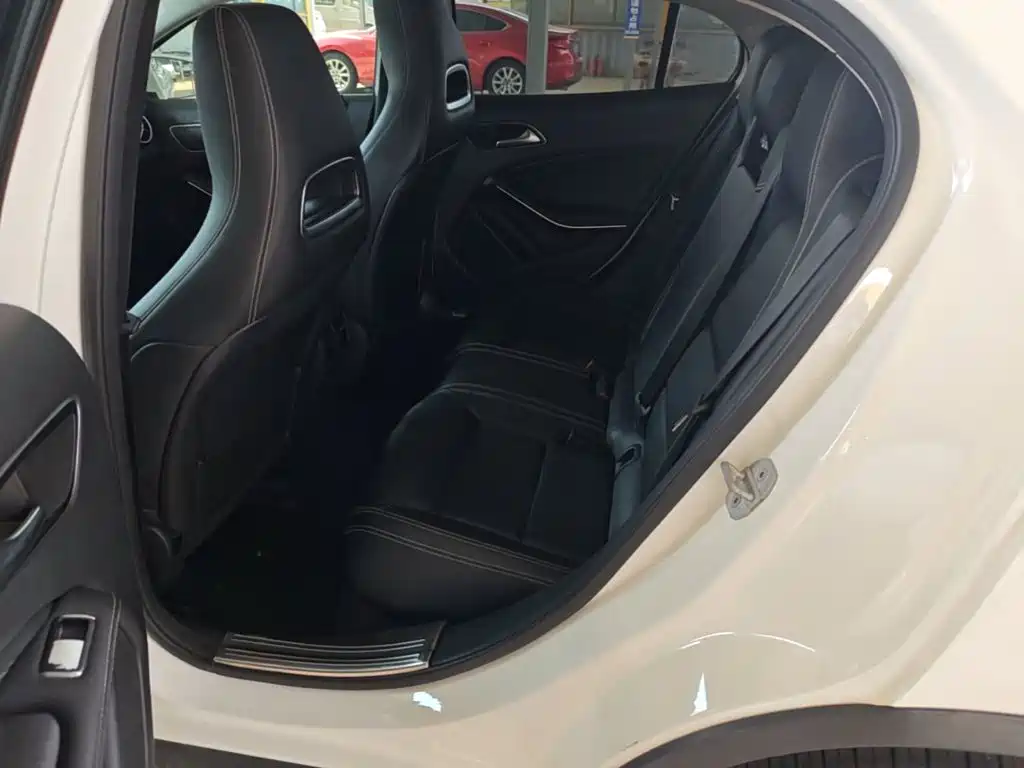 Mercedes-Benz GLA 2016 — фото 17