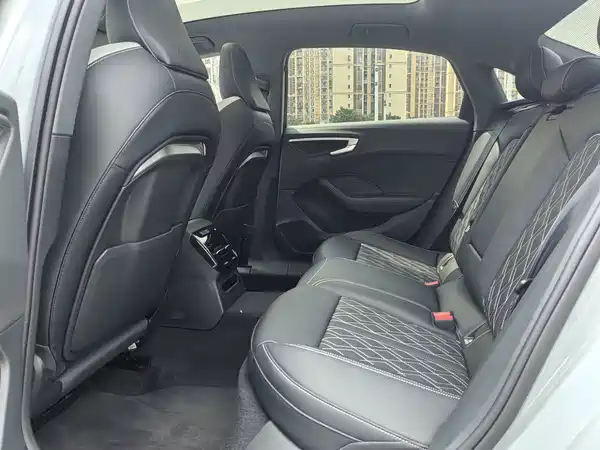 Audi A5L 2025