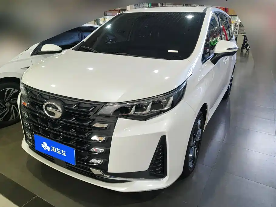 GAC Trumpchi M6 2023 — фото 1
