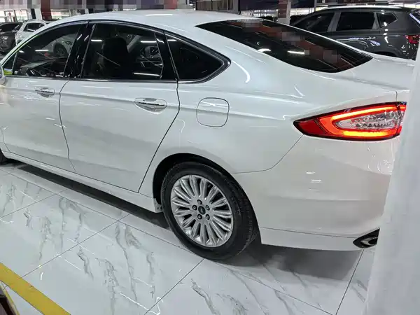 Ford Mondeo 2013