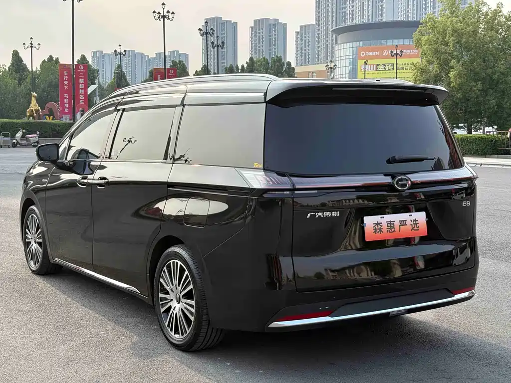 GAC Motor E8 PHEV 2024 — фото 18