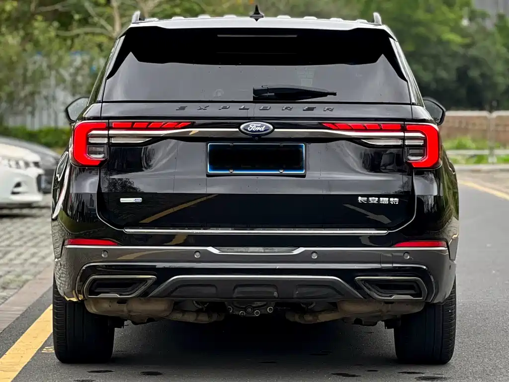 Ford Explorer 2022 — фото 4