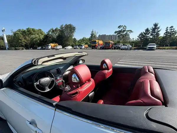 Infiniti G Series 2011