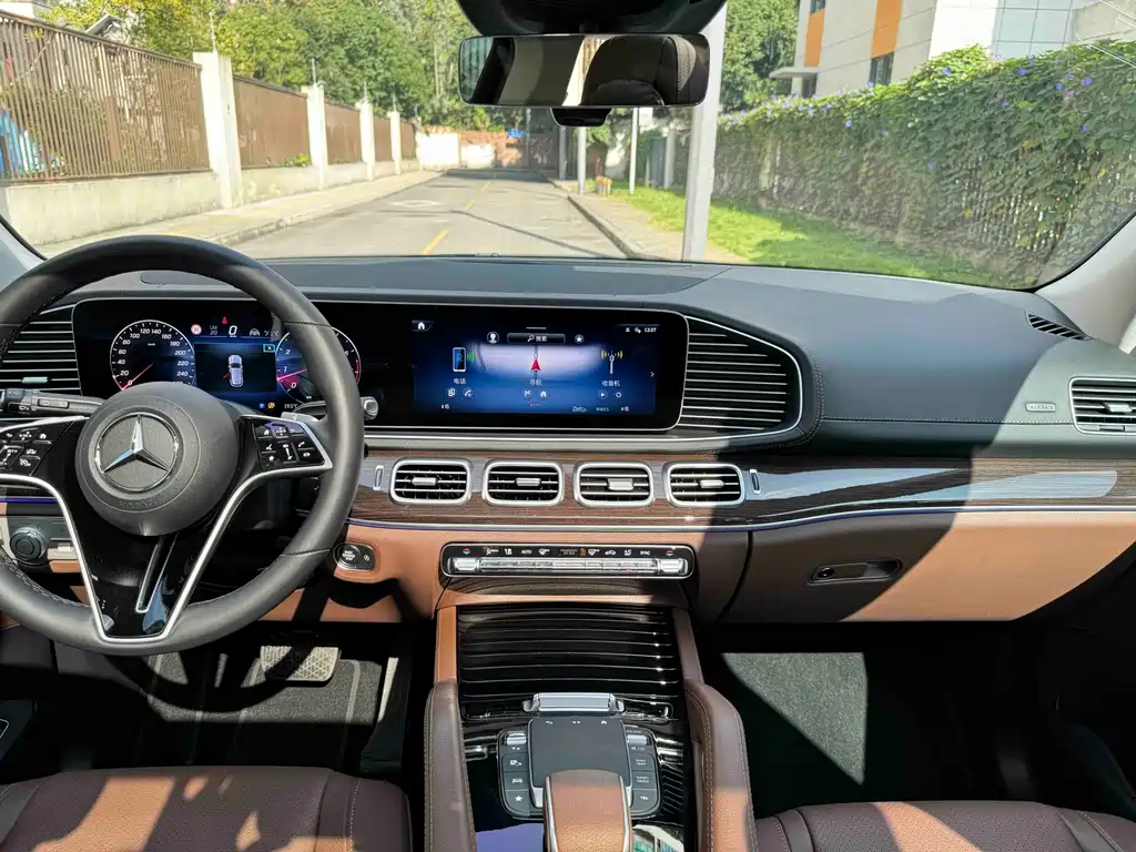 Mercedes-Benz GLE 2025 — фото 12