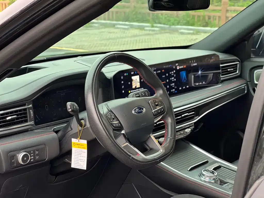 Ford Explorer 2022 — фото 14