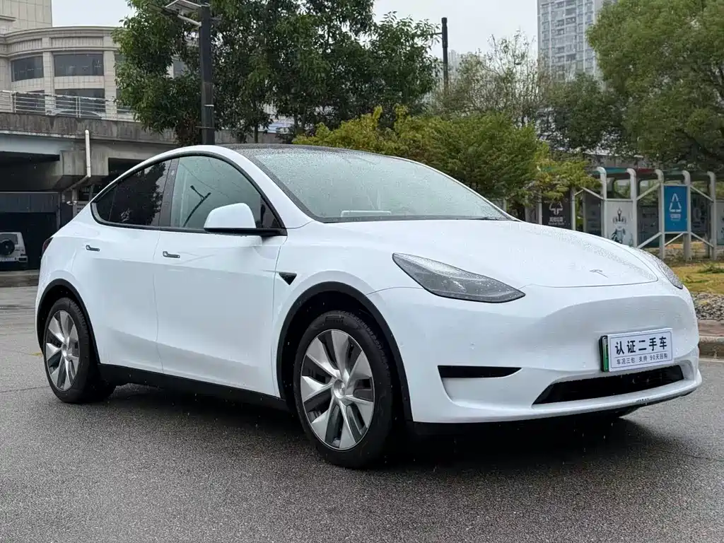 Tesla Model Y 2022 — фото 4