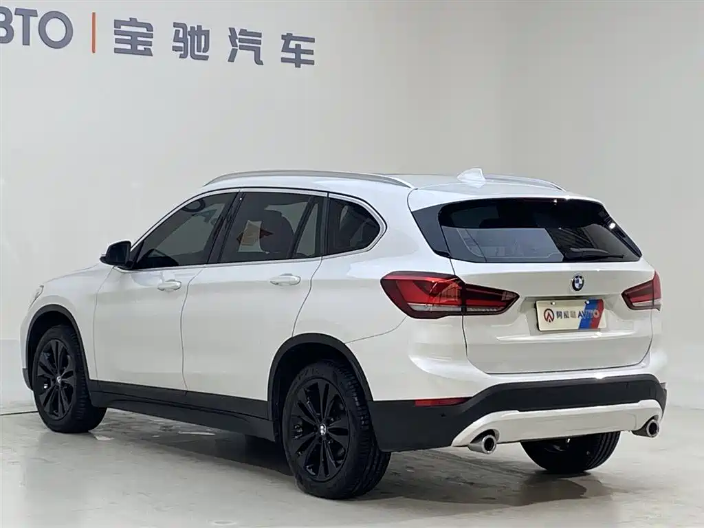 BMW X1 2021 — фото 28