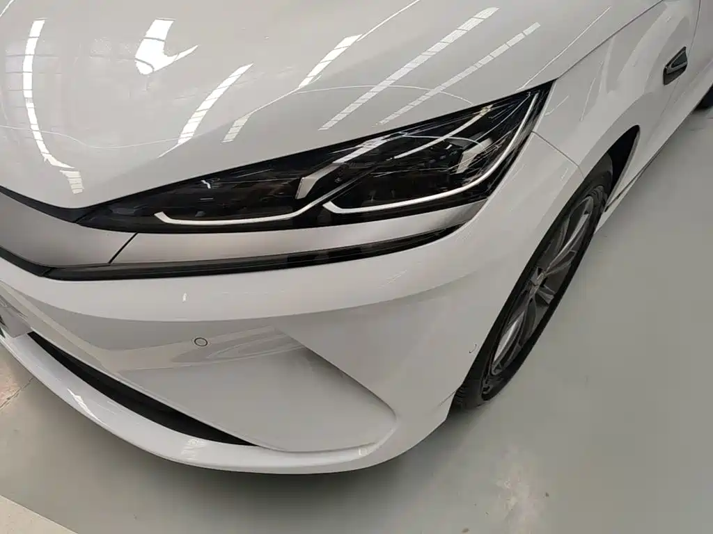BYD Qin L 2025 — фото 24