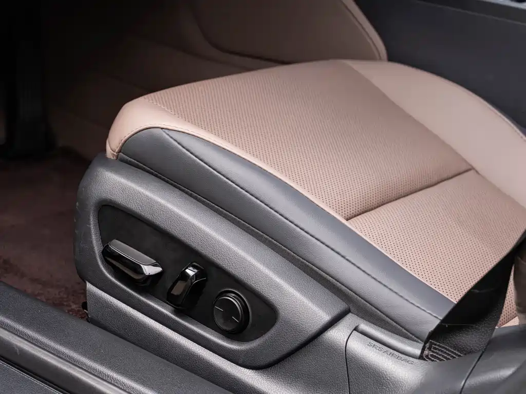 Lexus ES 2025 — фото 18