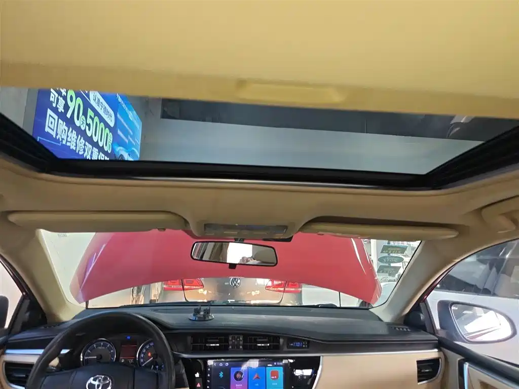 Toyota Corolla 2015 — фото 18