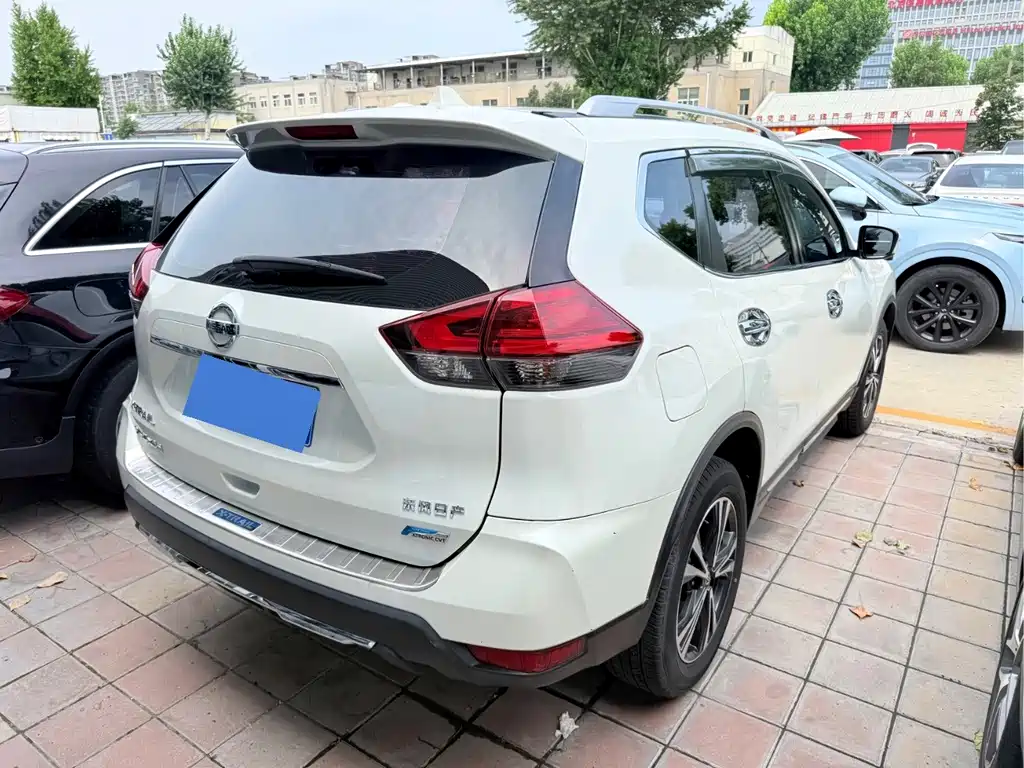 Nissan X-Trail 2018 — фото 13