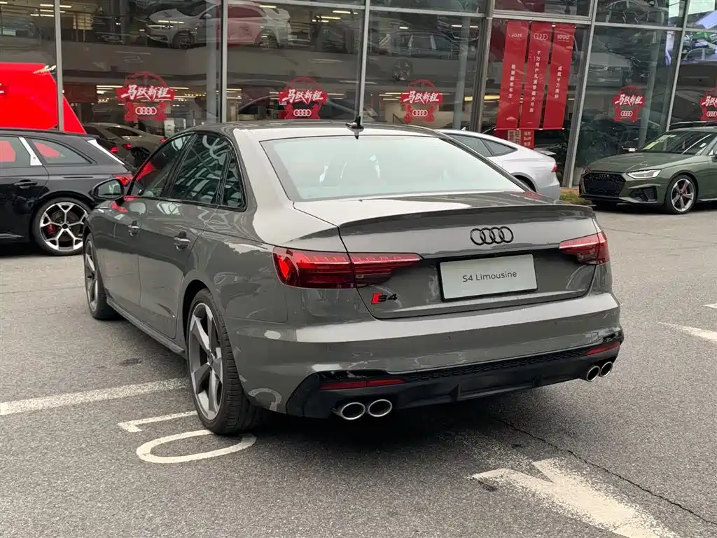Audi S4 — фото 4