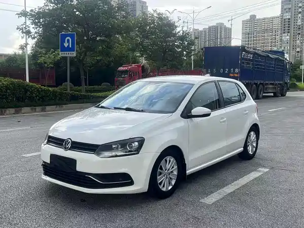 Volkswagen Polo 2016