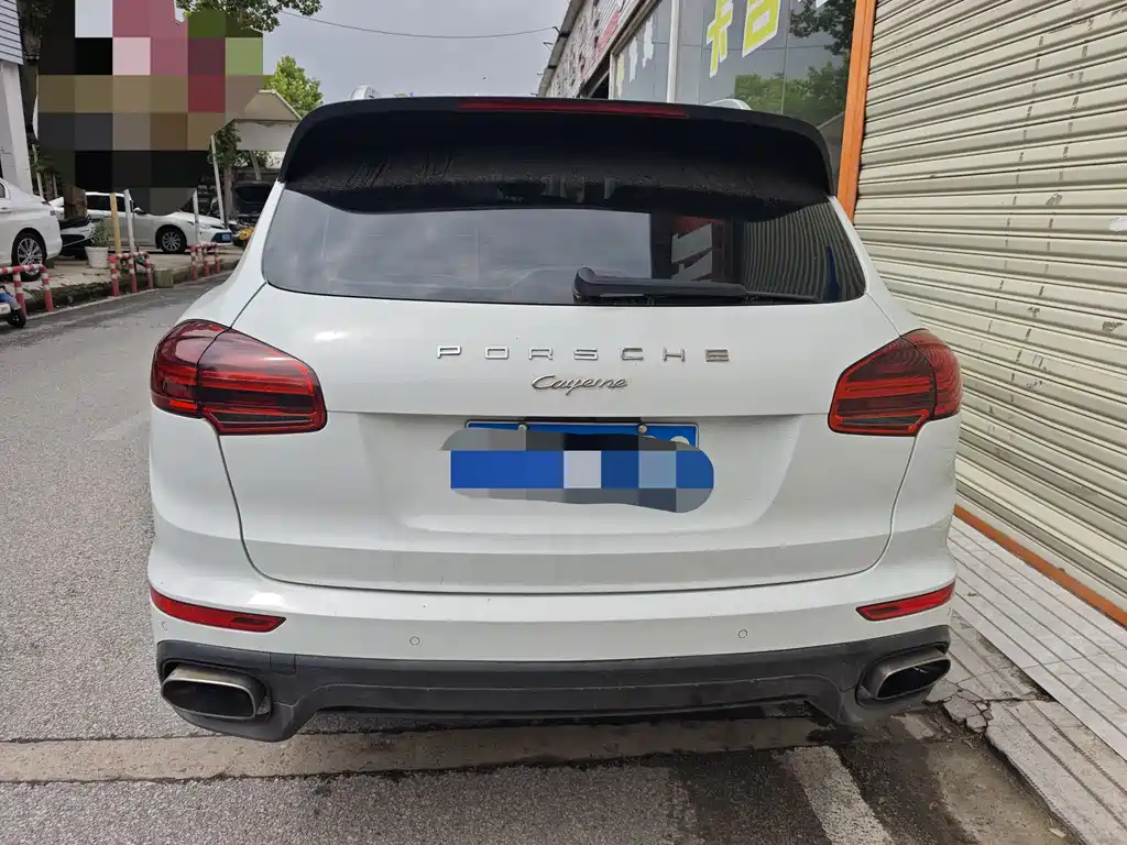 Porsche Cayenne 2016 — фото 11
