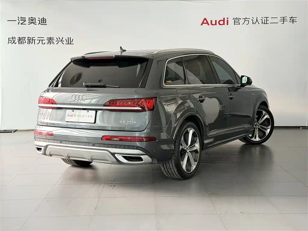 Audi Q7 2023 — фото 4