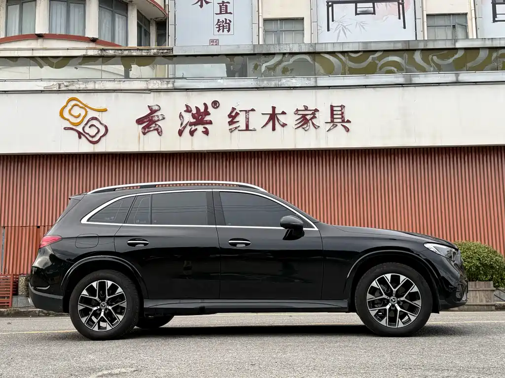 Mercedes-Benz GLC 2024