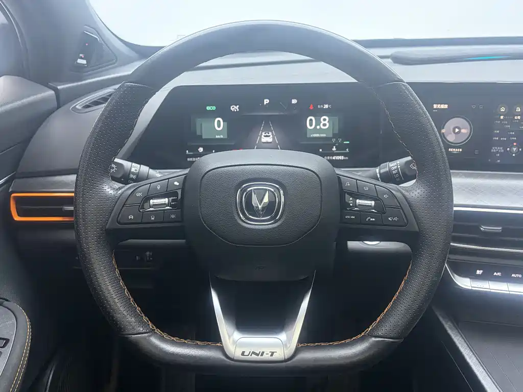 Changan UNI-T 2022 — фото 15