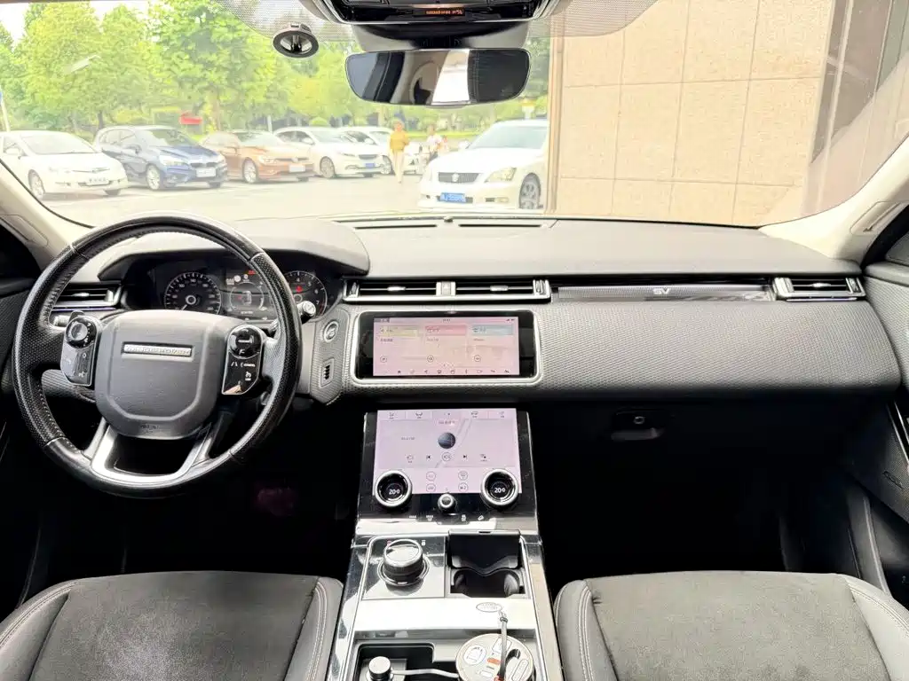 Land Rover Range Rover Velar 2018 — фото 9