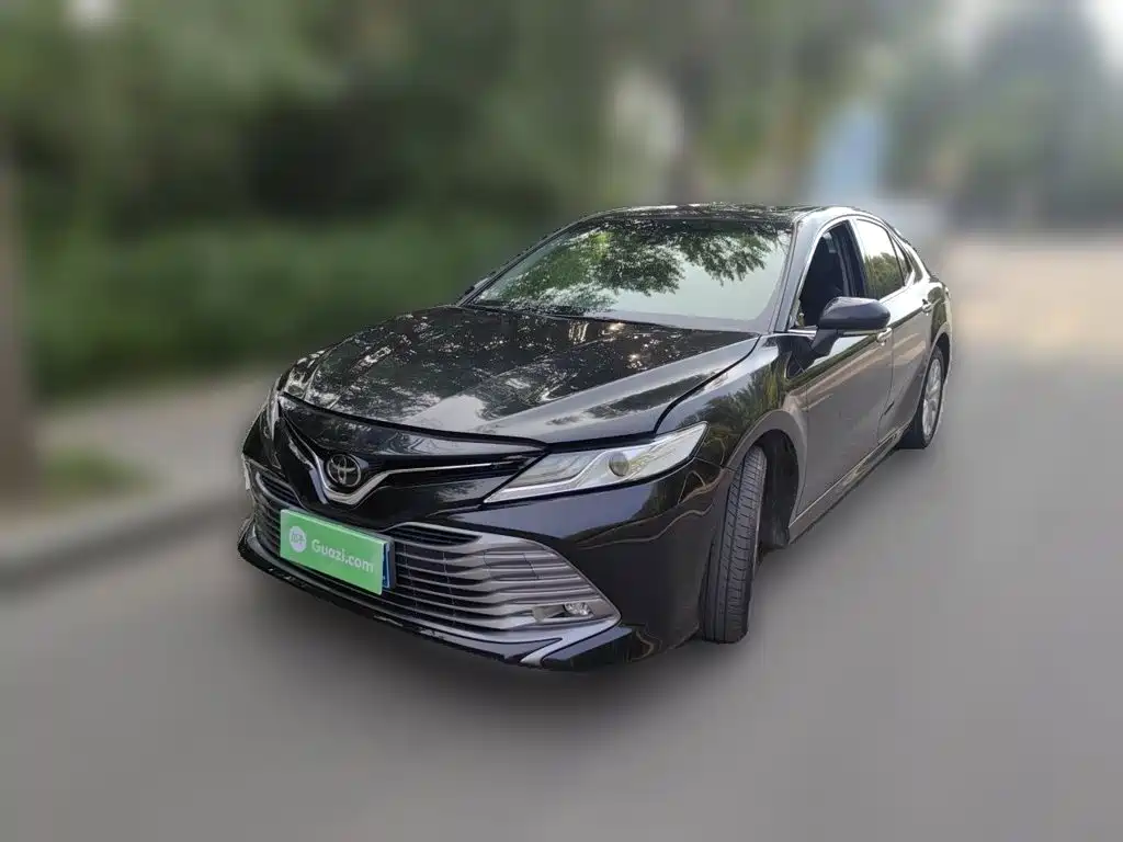 Toyota Camry 2020 — фото 2