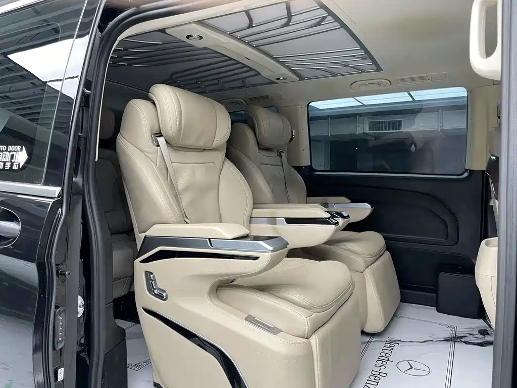 Mercedes-Benz Vito 2024 — фото 10