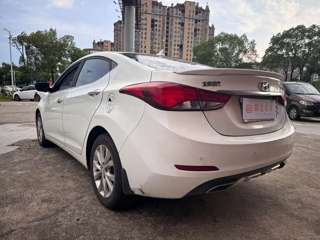 Hyundai Elantra Langdong 2016 — фото 11