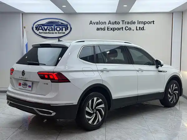 Volkswagen Tiguan L 2023