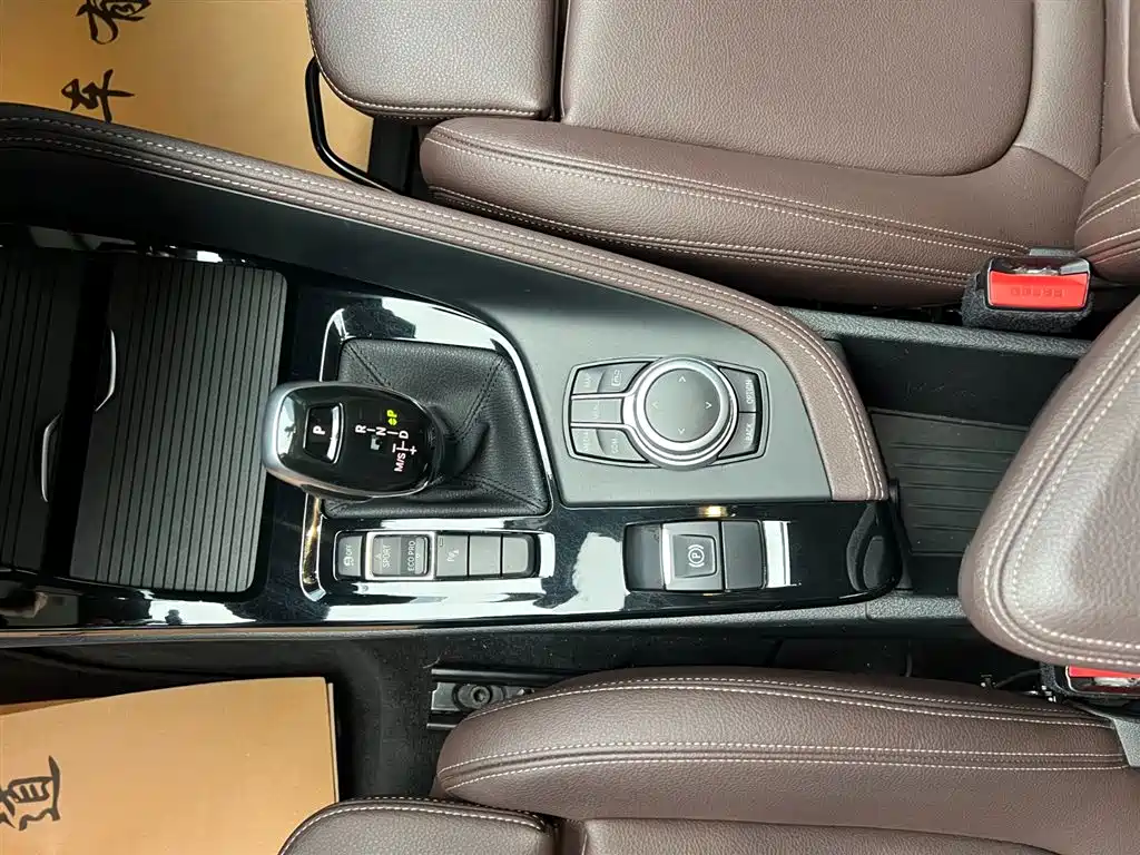BMW X1 2021 — фото 13