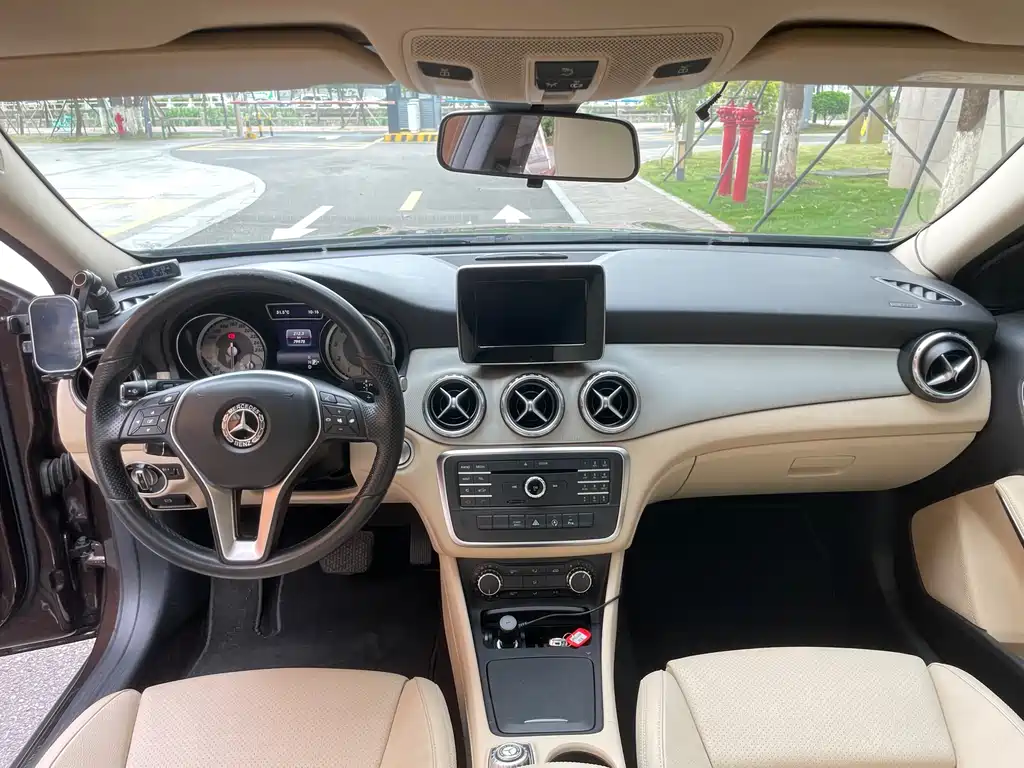 Mercedes-Benz GLA 2016 — фото 8