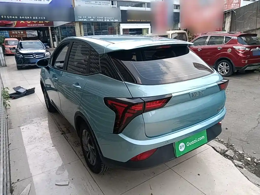 Neta V 2022